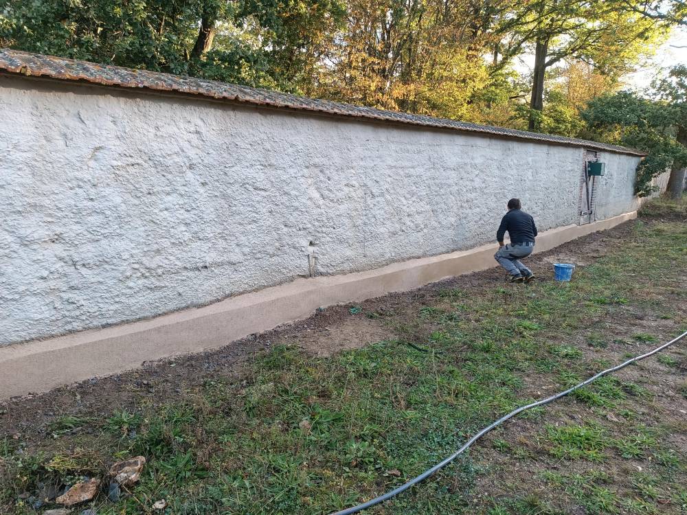 Soubassement en terre chaux